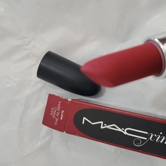 MAC cosmetics‎ ring the alarm macximal matte lipstick brand new - Picture 9 of 10